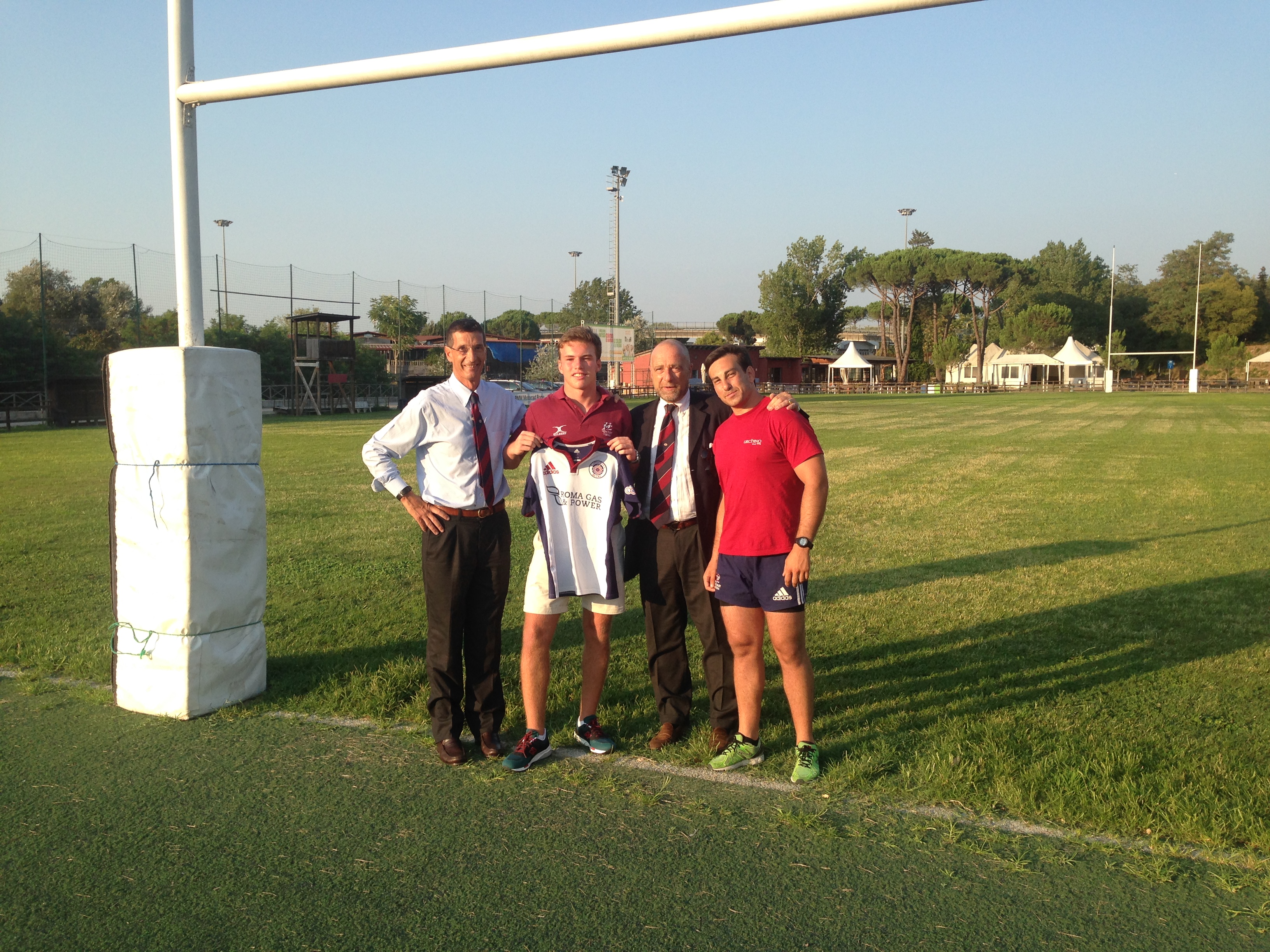 agosto 2015 O. Rebecchini  F Mione e F <De michelis salutano IAN